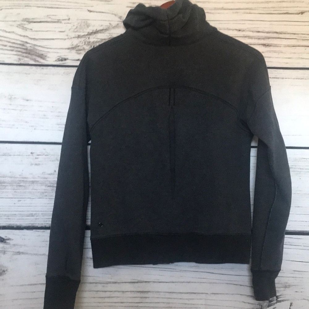 Lululemon Heathered Gray Sweater - image 5